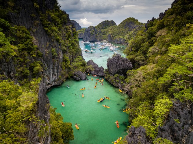 palawan-el-nido-small-lagoon-shutterstock-1112213810.jpg